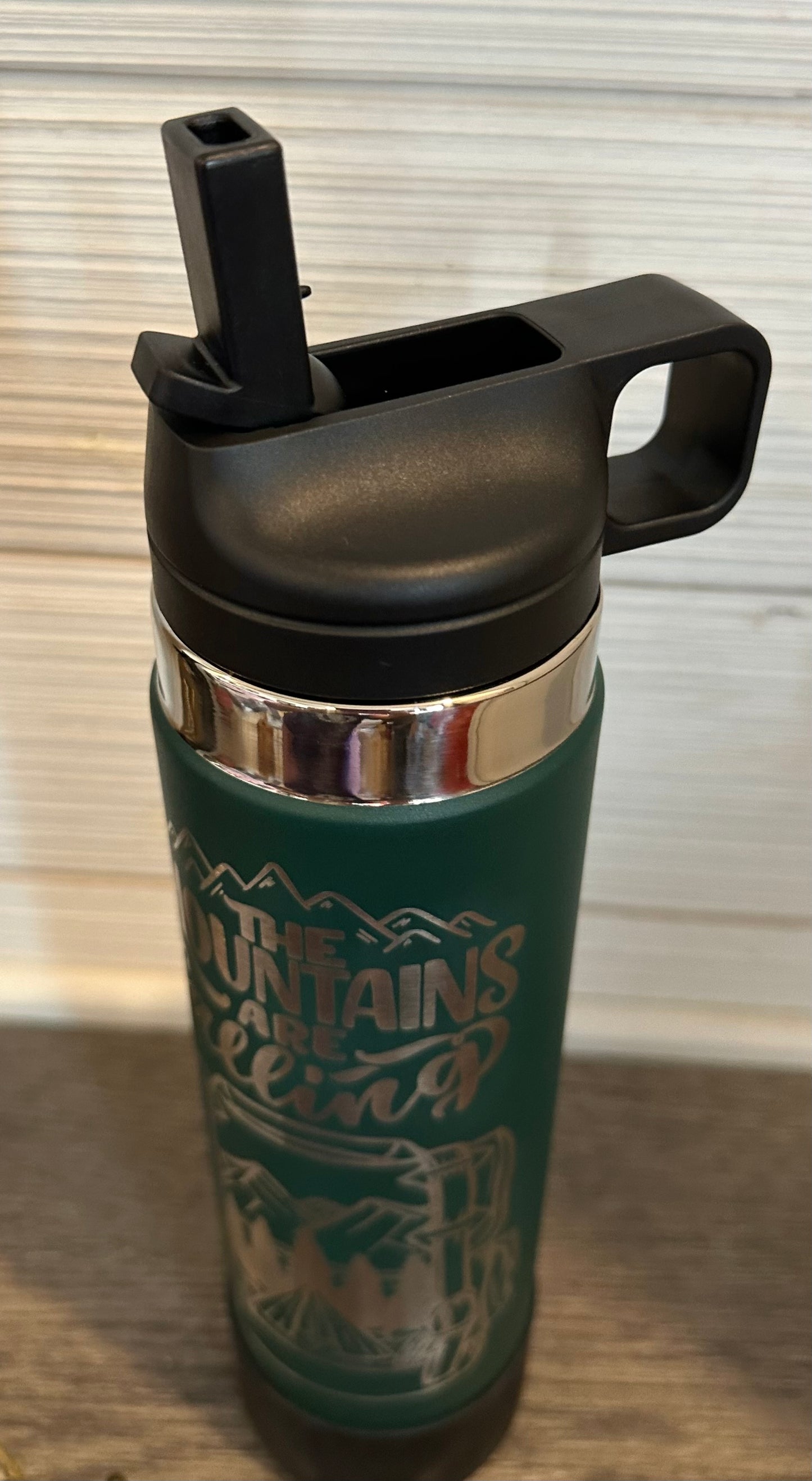 Stainless Steel Straw Lid Bottle: The Mountains Are Calling